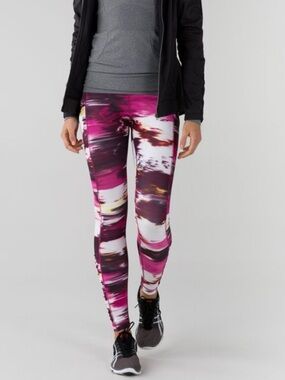 lululemon athletica wonderunder luxtreme Abstract graffiti Print Leggings